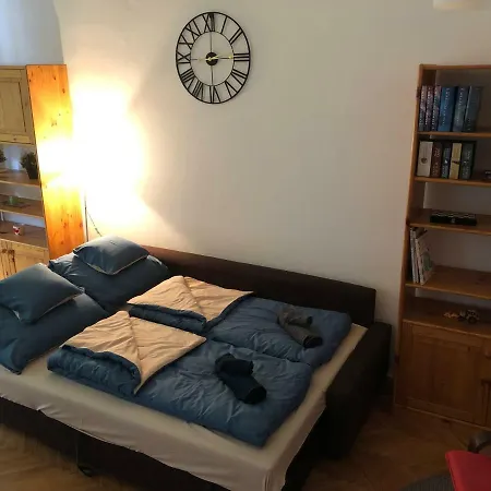 4 Rath Gyorgy Utca * Budapest